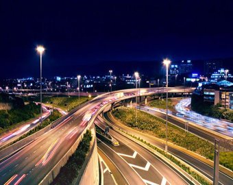 Американец кинулся с моста к другу