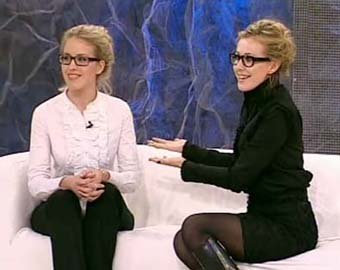 Двойник Ксении Собчак показала голую грудь