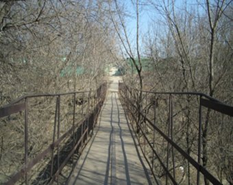 Ирландская полиция спасла спящего мужчину с моста