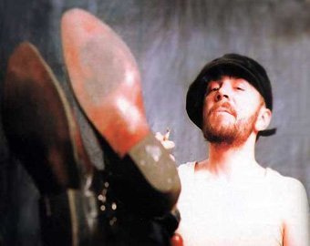 Шнур снялся в клипе голым