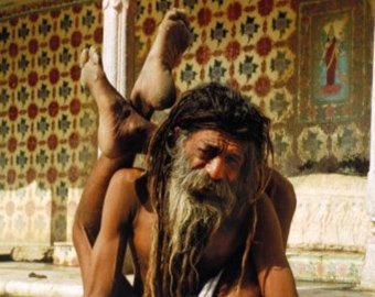 Индия хочет запатентовать йогу, сняв все позы на видео