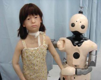Девочка-робот получилась страшной
