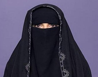 В Саудовской Аравии муж не смог опознать в морге жену — он никогда не видел ее лица