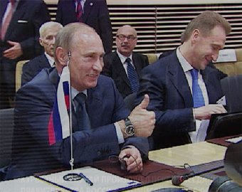 За место перед Путиным репортер укусил своего коллегу
