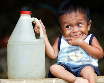 17-летний филиппинец — самый маленький человек в мире