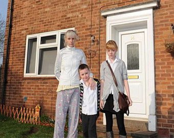Британская семья сняла на видео привидение в собственном доме