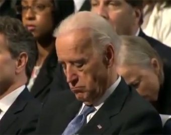 Вице-президент США заснул во время речи Обамы