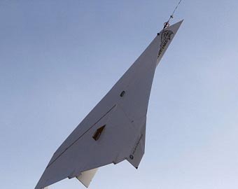 Самый большой в мире бумажный самолет сделали в США