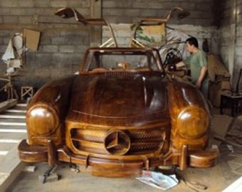 Деревянная копия Mercedes-Benz ушла за 5850 евро