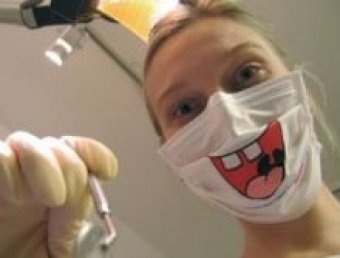 Стоматолог вырвала экс-возлюбленному все зубы