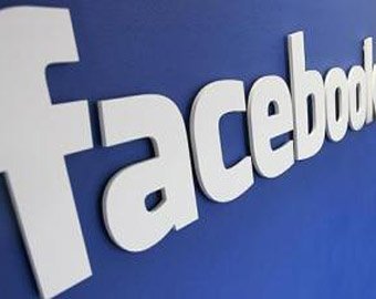 Мать подала в суд на сына, который мешал ей сидеть в Facebook