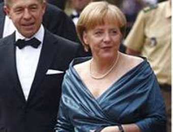Ангела Меркель опозорилась с выбором наряда