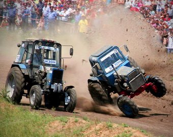 Под Ростовом прошли международные гонки на тракторах