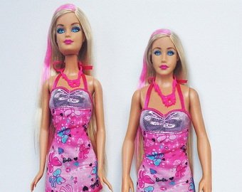 Художник изобразил Барби с "нормальными" пропорциями