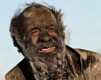 80-летний иранец не мылся 60 лет