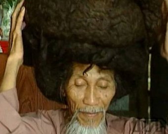 Вьетнамец не стриг волосы 70 лет