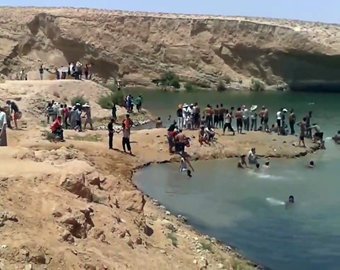 В Тунисе внезапно появилось озеро посреди пустыни