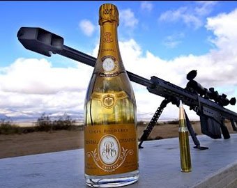 Снайпер, открывший шампанское винтовкой, стал звездой YouTube