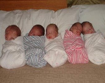 Жительница Ирана родила семерых детей