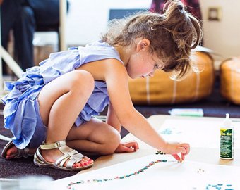 Четырехлетняя девочка создаст коллекцию одежды для крупного бренда