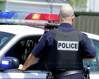 Полицейский ранил подростка с игрушечным пистолетом