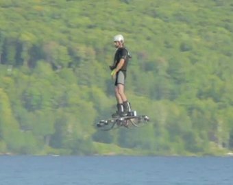 Канадец попал в Книгу рекордов Гиннеса за полет на летающем скейтборде