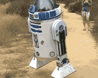 Изобретатель научил робота из «Звездных войн» летать