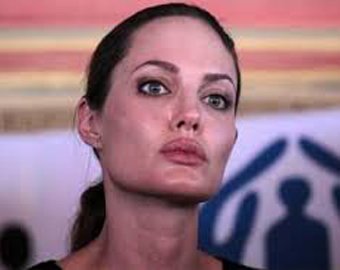 Анжелина Джоли весит 37 килограммов при росте 169 сантиметров