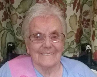105-летняя шотландка назвала секретом долголетия джин с соком