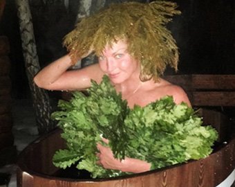 Волочкова вновь показала фигуру в бикини