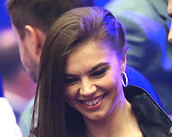 Алина Кабаева вышла в свет в образе рокера