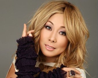 Анита Цой похвасталась подтянутой попой