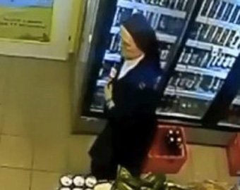 В США монахиня совершила кражу в магазине
