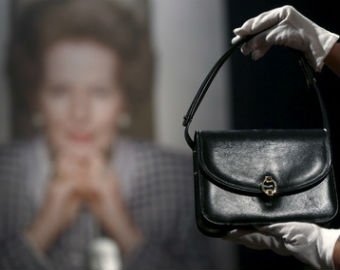 Статую Маргарет Тэтчер забраковали из-за отсутствия сумочки