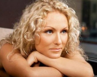 Катя Гордон показала полностью обнаженное тело