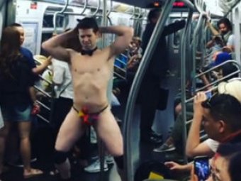 Мужчина станцевал стриптиз в метро Нью-Йорка