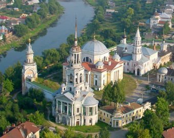 Влюбленную парочку "застукали" на колокольне Борисоглебского монастыря