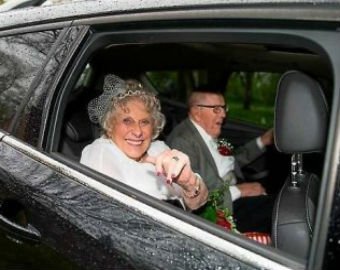 79-летняя девственница выходит замуж за любовь всей своей жизни