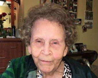 Американка преобразила 97-летнюю прабабушку с помощью макияжа