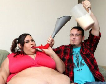 Американка решила стать самой толстой женщиной в мире