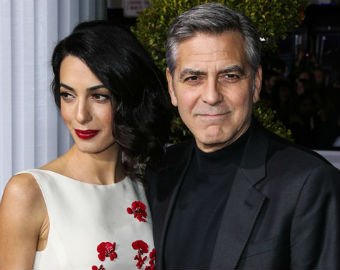 СМИ обсуждают беременность Амаль Клуни