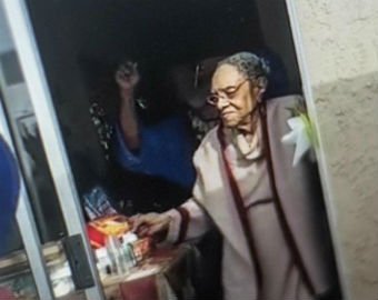 Видео с танцующей 100-летней бабушкой стало интернет-хитом
