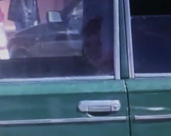 Очевидцы засняли на видео, как ребенок за рулем «шестерки» едет по Новоросийску
