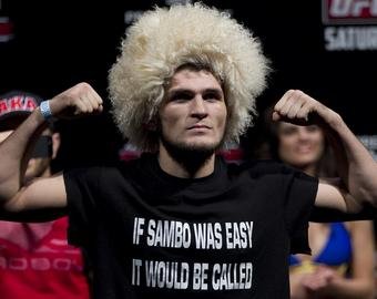 Российский боец UFC ударил болельщика по его просьбе