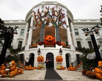 Хиллари Клинтон заявила, что на Хеллоуин наденет костюм президента