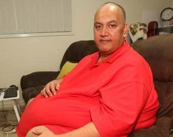Мужчина попытался умереть от обжорства, но похудел на 100 килограммов