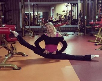Анастасия Волочкова показала лучшее упражнение на растяжку
