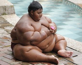 Cамый толстый мальчик в мире похудел на 106 килограммов