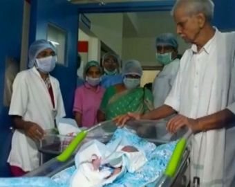 74-летняя женщина родила двойню после ЭКО