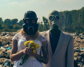 Рязанцы устроили «свадебную» фотосессию на городской свалке